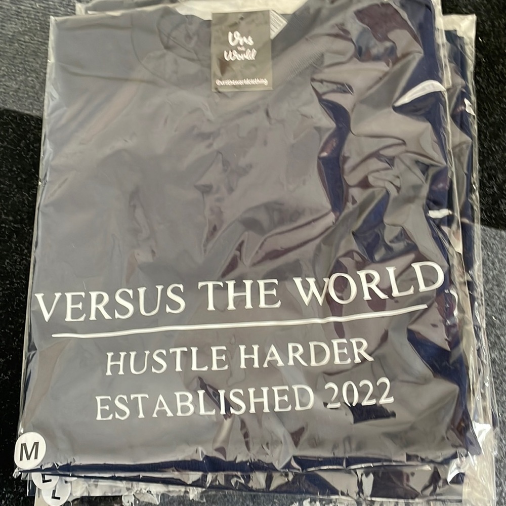 NWT Navy Blue Versus The World Hustle Harder Vrs THE World Short Sleeve Shirt